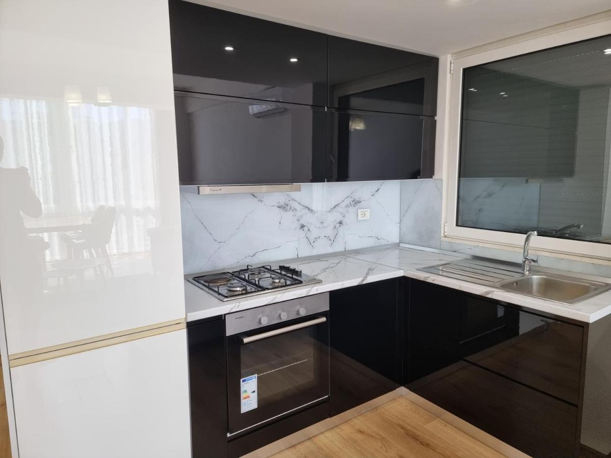 Shkodra Center Apartment ภายนอก รูปภาพ